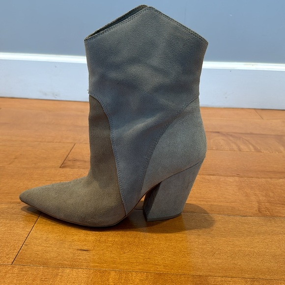 Size 8.5 Dolce Vita Boots - Picture 2 of 12